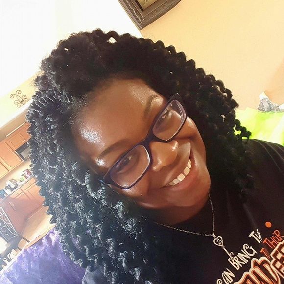 Meet your Posher, Jessica