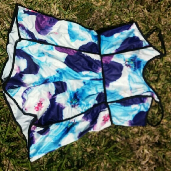 NWOT Romper - Picture 4 of 4