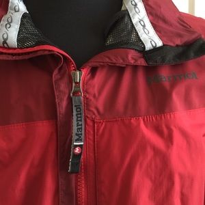 Women's Marmot jacket size large never worn
