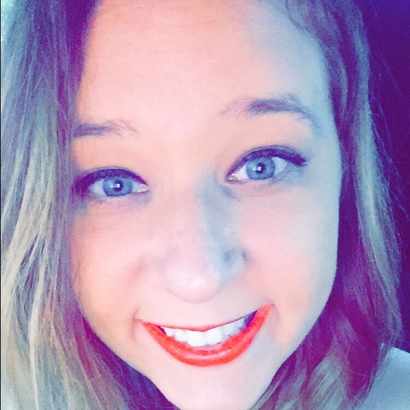 Meet your Posher, Kaitlin