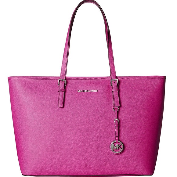 NWT Michael Kors Jet raspberry - Picture 1 of 1