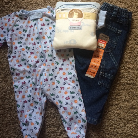 2 Groups . GREAT CONDITION BOYS BUNDLE💚 - Picture 4 of 4