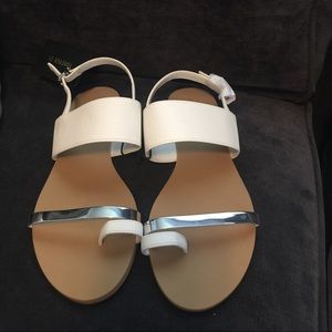 One day sale!White and silver sandals!!Size 6 NWT