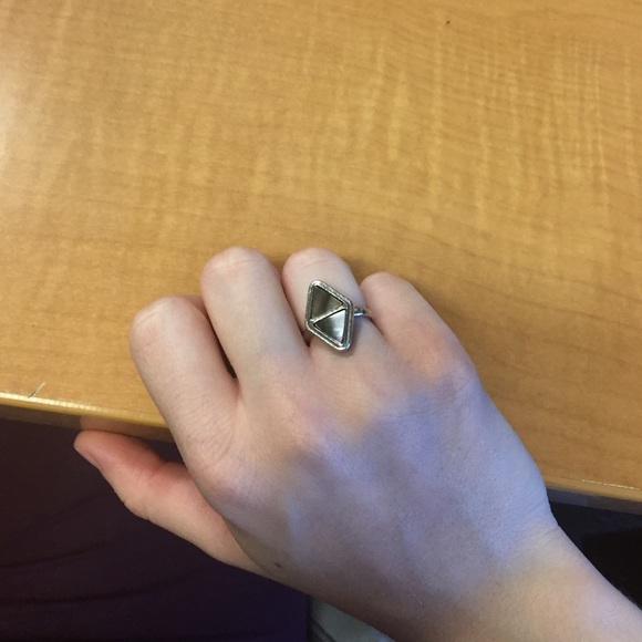 Geometric ring 💍 - Picture 2 of 2