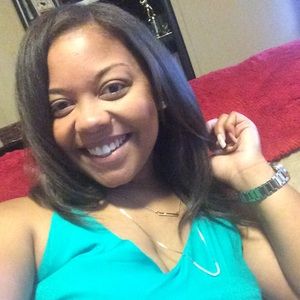 Meet your Posher, Courtney