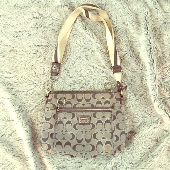 Coach purse - Picture 1 of 3