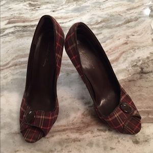 Brown, beige and light pink peep toe pumps