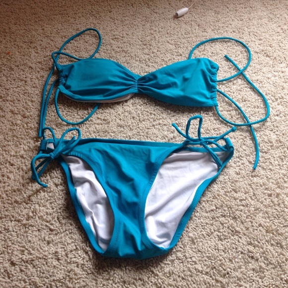Blue VS bikini