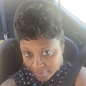 Meet your Posher, April