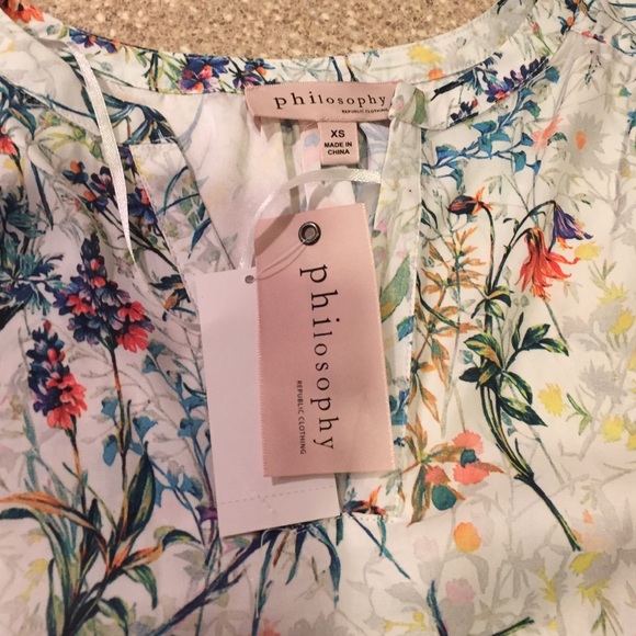 Philosophy Floral Top - Picture 5 of 7