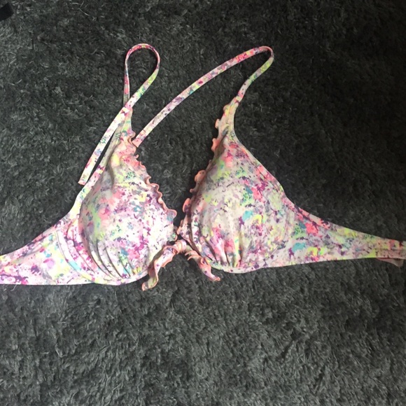 Victoria's Secret bathing suit top 34dd halter