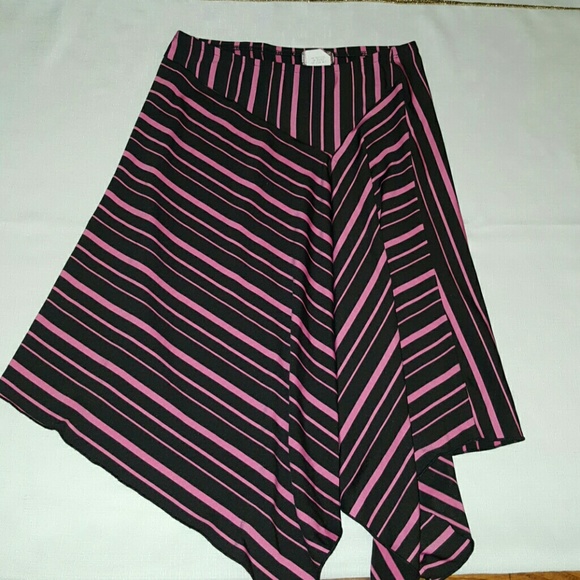 Pink blk skirt