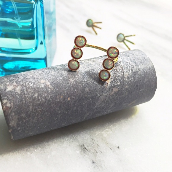Jewelry - Triple Opal Cuff Ring