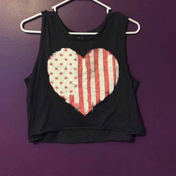 American Eagle Cropped Heart Flag Tee