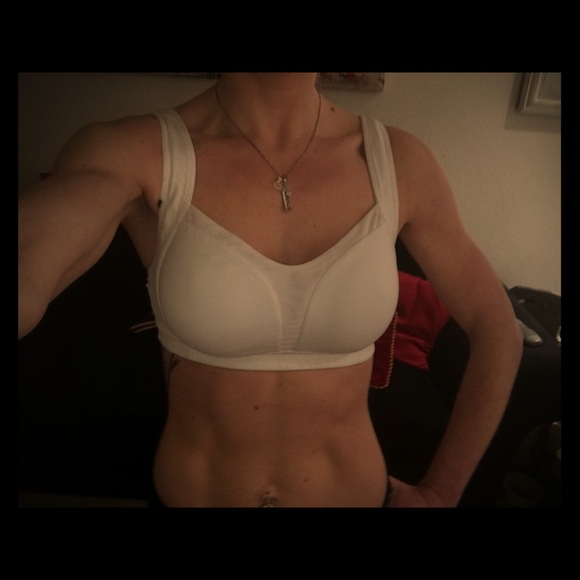 White Lululemon Tata tamer