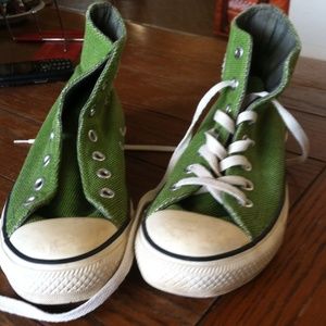 Green high tops chuck taylors