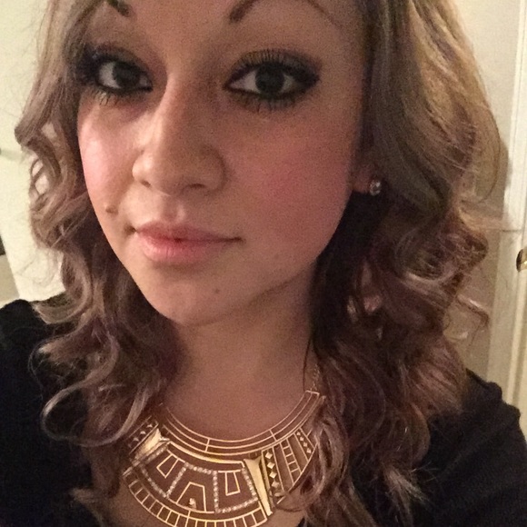Meet your Posher, Maria