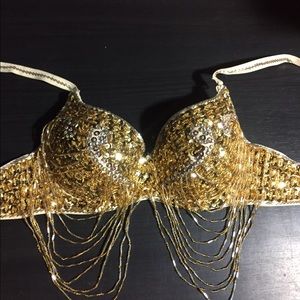 Gorgeous medium bra! Perfect for costumes &raves!
