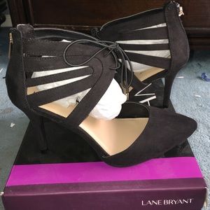 Some classy black suede shoes!