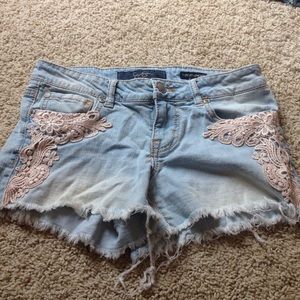 Jessica Simpson shorts - low rise