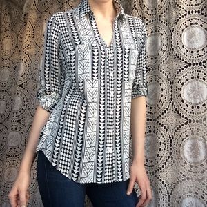 🆕 Express / NWOT Portofino geometric button down