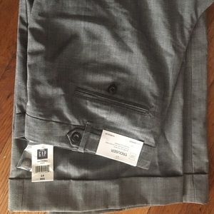 Gap Women trouser size 14..straight leg cuffs