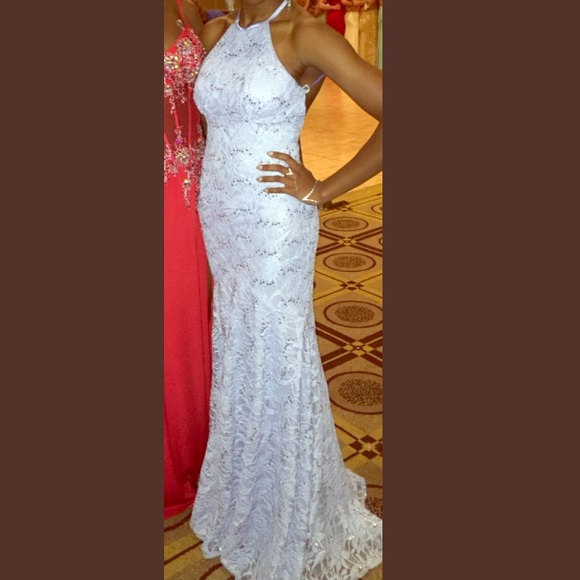 Lace & Backless Prom Dress