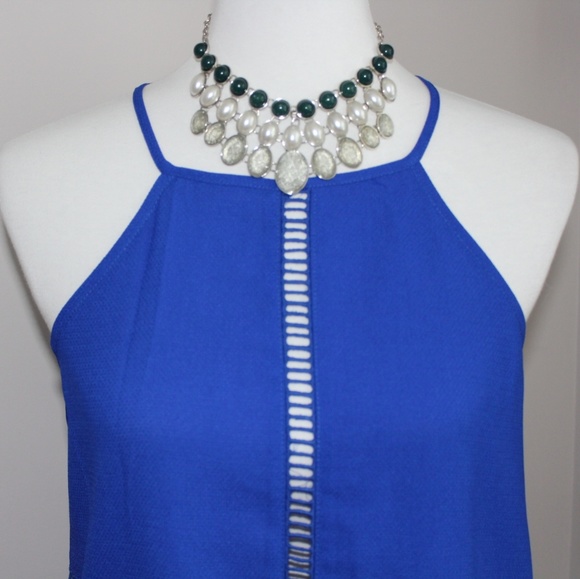 Cut Out Detail Tank - Picture 4 of 5