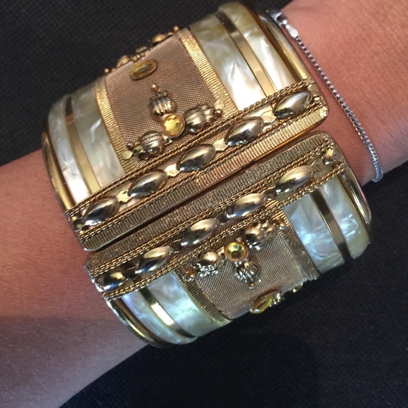Gold cuff - Picture 3 of 3