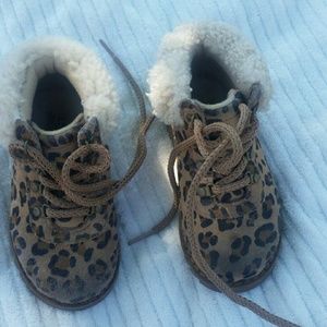Girl UGG boots