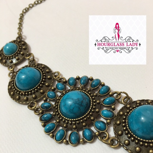 Hourglass Lady Jewelry - NWT turquoise medallion statement necklace