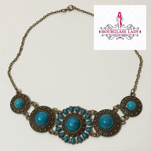 NWT turquoise medallion statement necklace - Picture 2 of 2