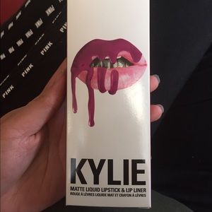 Kylie Jenner : Posie K lipkit