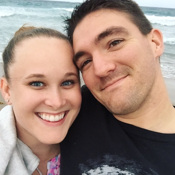 💕 Meet Your Posher, Amanda - Picture 3 of 4