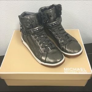🌟Sale🌟Michael Kors High Tops, size 6