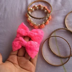 pink Lace bows !!