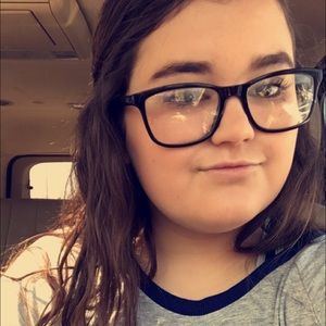 Meet your Posher, Ellason