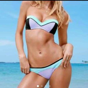 VS bikini