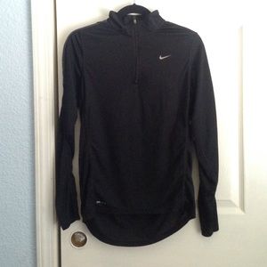 Nike top