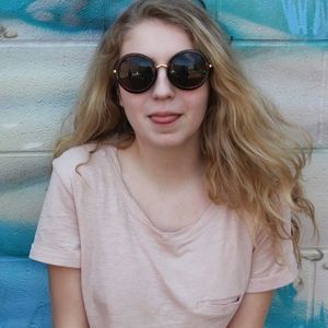 Meet your Posher, Hailey