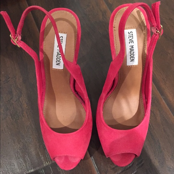 Steve Madden Red Suede Cork Heeled Pumps - Picture 2 of 4
