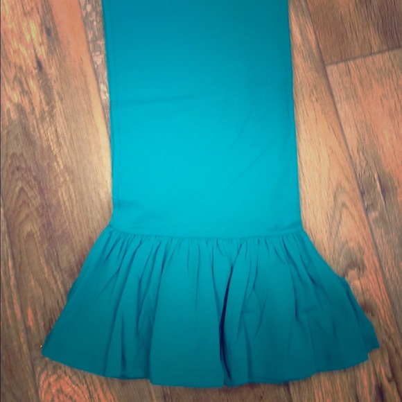 NWT!  Peacock Big Ruffles by Matilda Jane - L