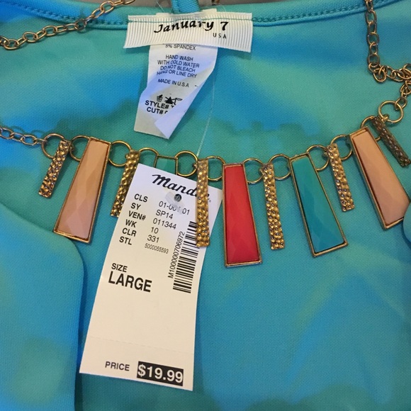 Peplum top with necklace - Picture 2 of 2