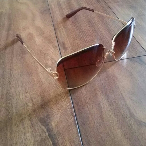 Fashion sunglasses - Picture 2 of 4