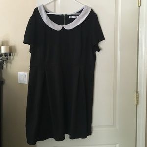 Peter Pan collar dress