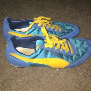 Retro blue and yellow Pumas Size 11