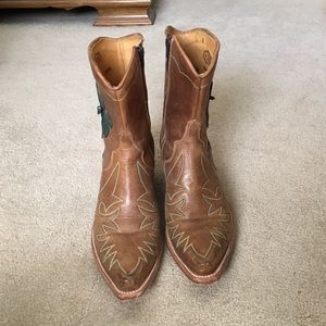 Worn twice Loblan size 8 cowboy boots