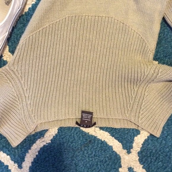 Off the shoulder sweater - Picture 2 of 3