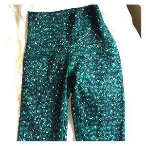 Wunder under hi rise pant size 2