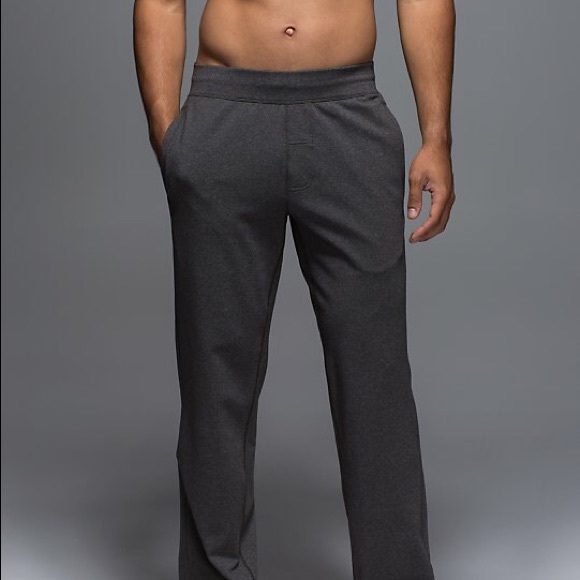 NWT Men's lulu lemon Kung Fu pant (M) 🍋